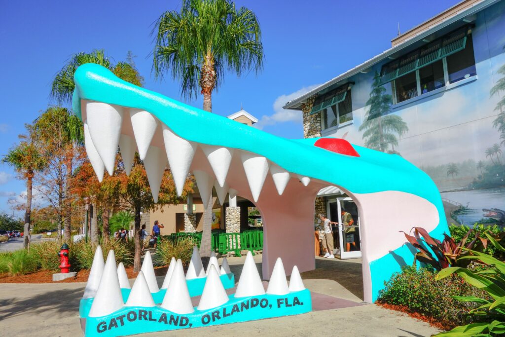 Entrance photo of Gatorland in Orlando Florida with people in background.